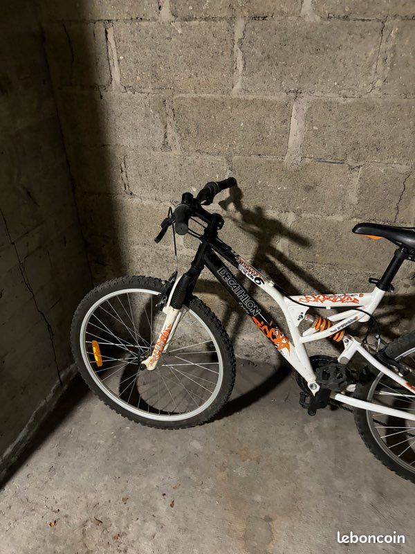Vélo décathlon rockrider full suspension limited edition 6 (image 1)