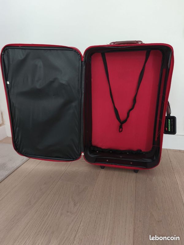 Valise rouge 63cm (image 2)