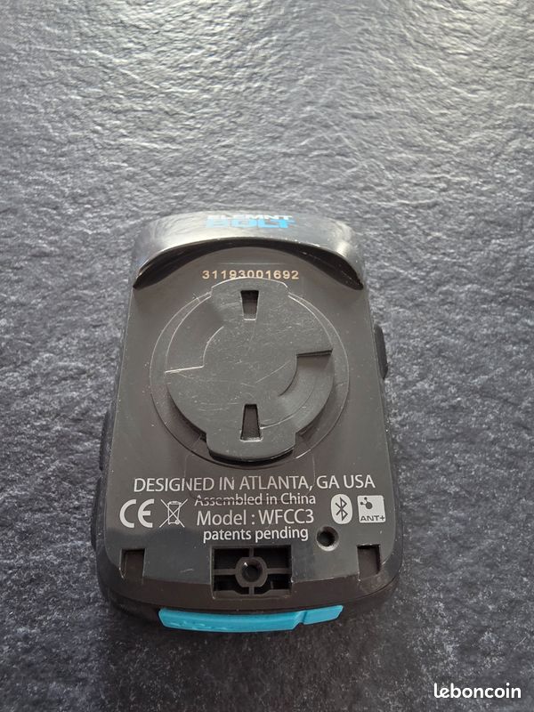 Wahoo Compteur Vélo GPS - ELEMNT BOLT 3 - noir