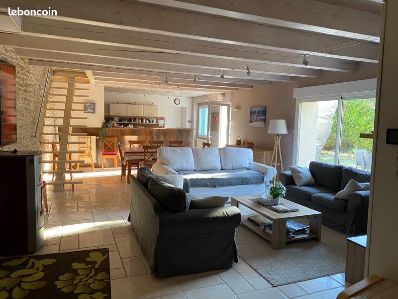 Location maison de pays rénovée tout confort Chéray Ile d'Oléron gite 12 personnes (image 4)