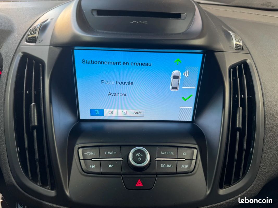 FORD KUGA 2.0 TDCi 180cv 4x4 Powershift ST-Line / CarPlay / Hayon Électrique / Caméra de Recul (image 38)