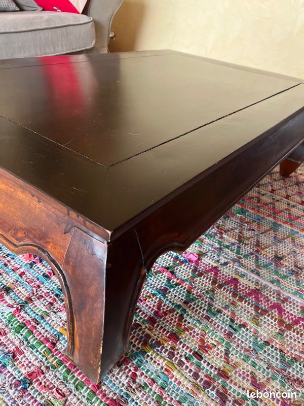Table (image 3)