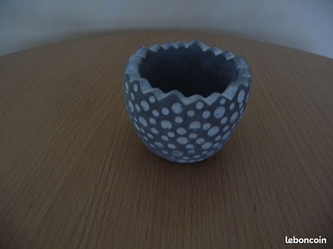 Pot décoratif pour plante (image 1)