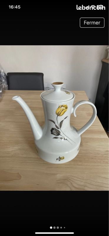 Théière en porcelaine Delphine de Vercor (image 1)
