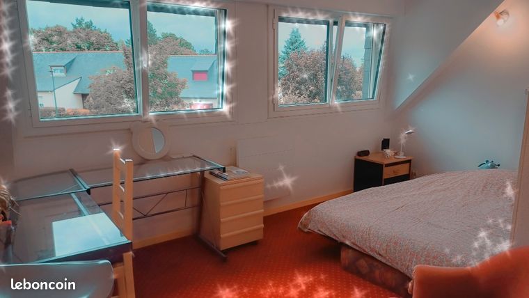 Chambre meublée pour étudiante chez l'habitant — 3