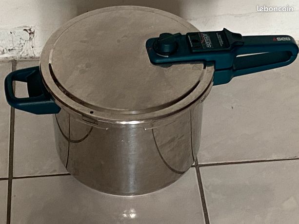 Cocotte minute Seb clipso plus 8 litres - Arts de la table