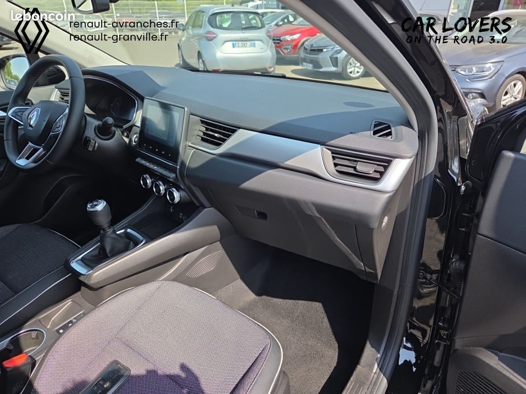 RENAULT Captur TCe 90 Techno (image 27)