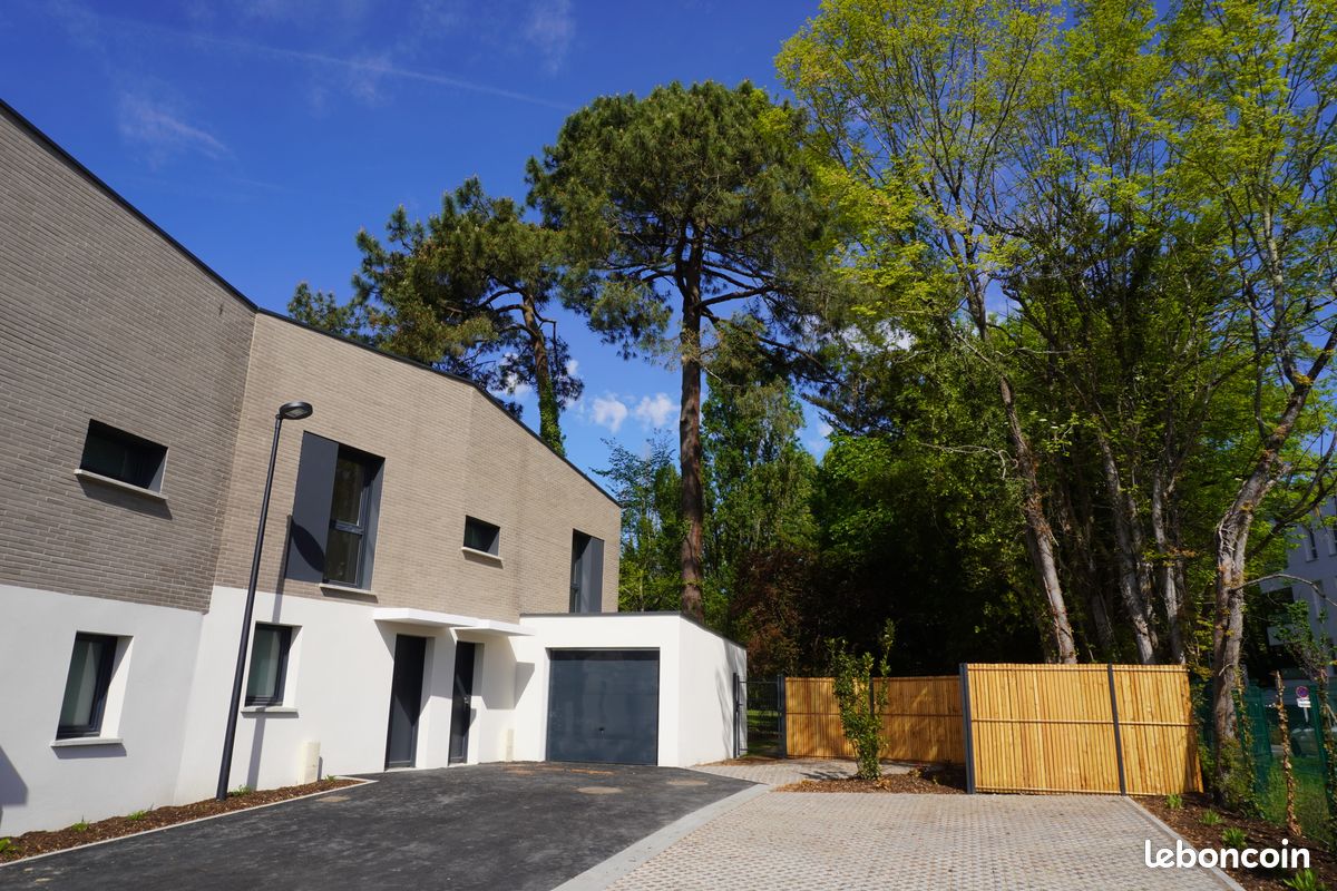 Maison 5 pièces 108 m² · à Villenave-d'Ornon · 107,8 m² · 480 000 €