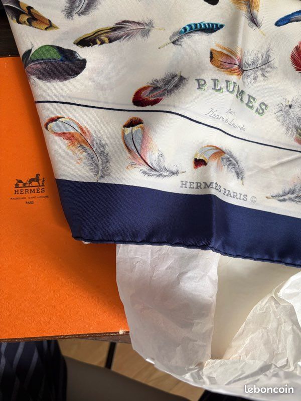 Carré Hermès - Foulard En Soie Vintage Couleur Bleu, Sans étiquette, Neuf Jamais Porté