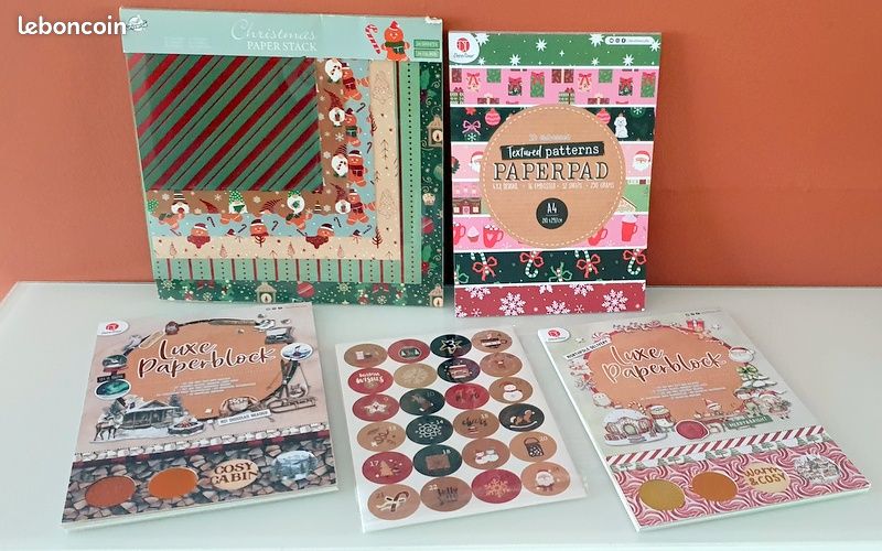 Lot pour scrapbooking - blocks paper divers + plaques autocollants neuf (image 1)