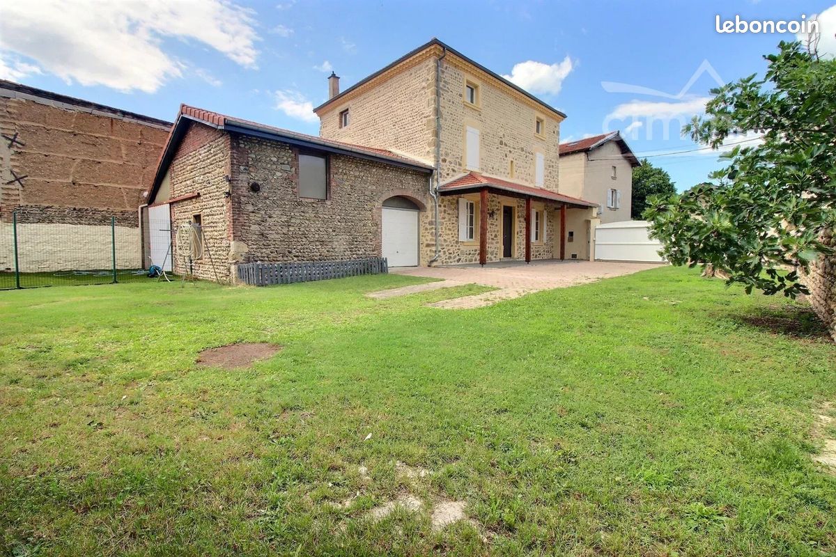 Maison 4 pièces 168 m² · à Andancette · 168 m² · 1 125 €/mois