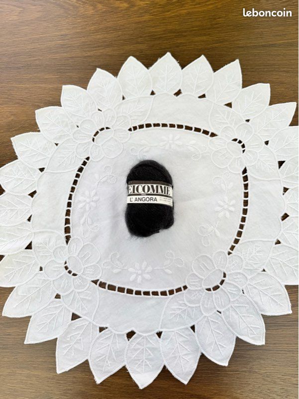 Pelotes de laine Welcomme :Angora 75% et 25% laine d agneau (image 2)