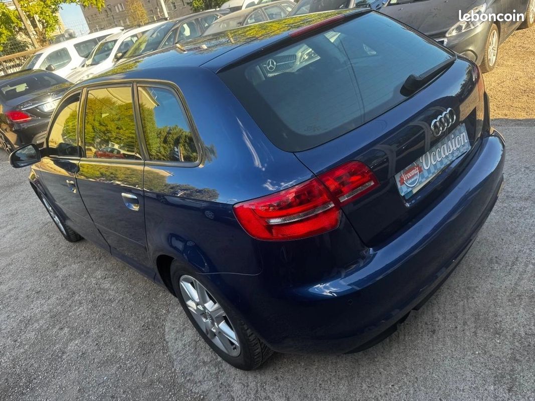 Audi A3 SPORTBACK 1.6 TDI 105 AMBIENTE (image 5)