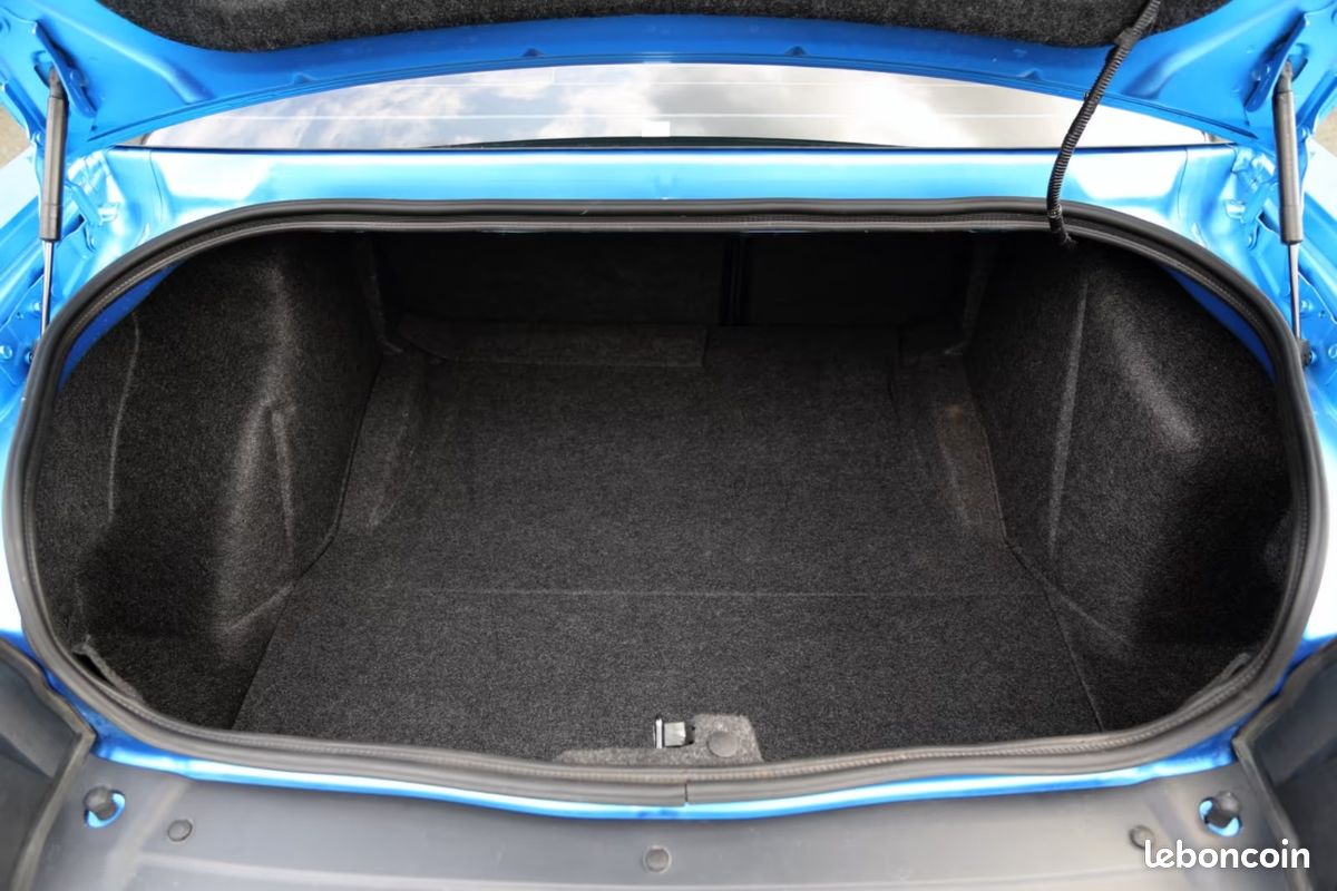 Dodge CHALLENGER Scat Pack 6.4 V8 HEMI 492 ch – BVM – Shaker – Caméra – 12 900 km (image 20)