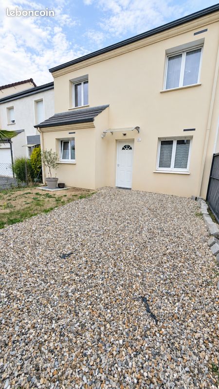 Maison 5 pièces 104 m² · à Rivery · 104 m² · 262 000 €