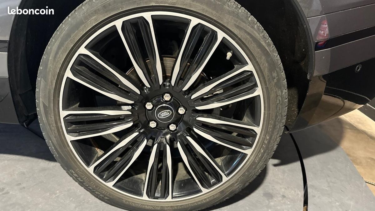 Land Rover Range Rover Velar 2.0L D240 (image 25)