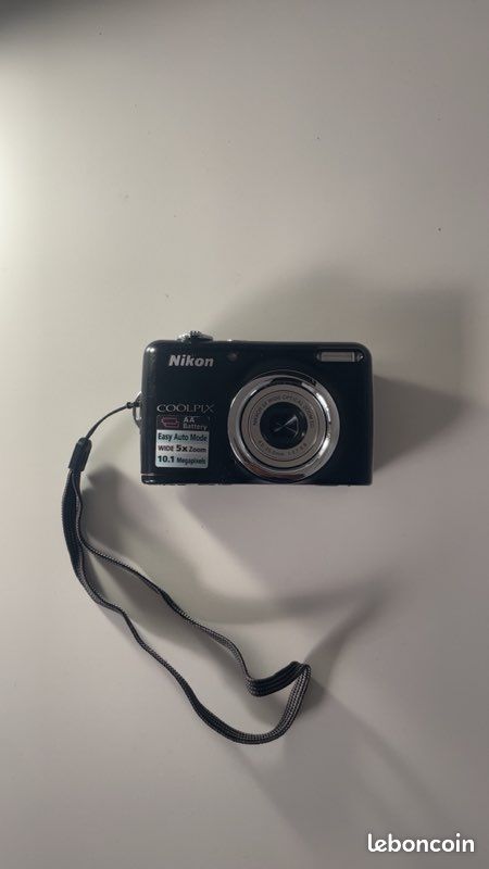 Nikon Coolpix L23 en très bon état avec étui et dragonne (image 1)