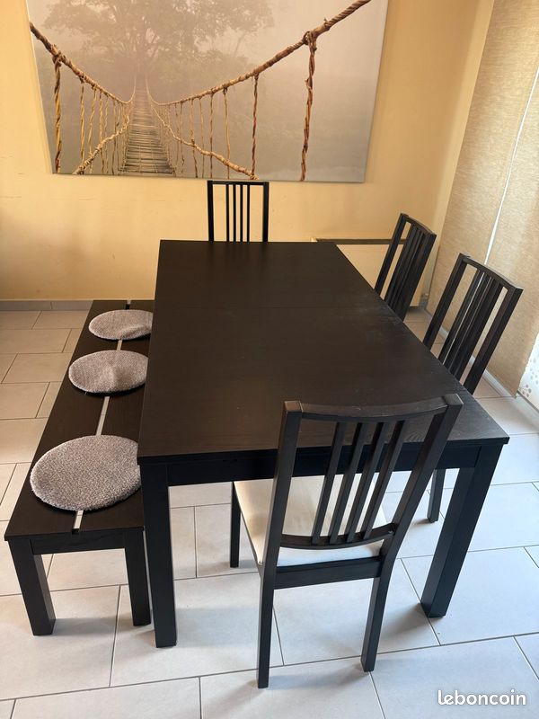 Table et chaises (image 2)
