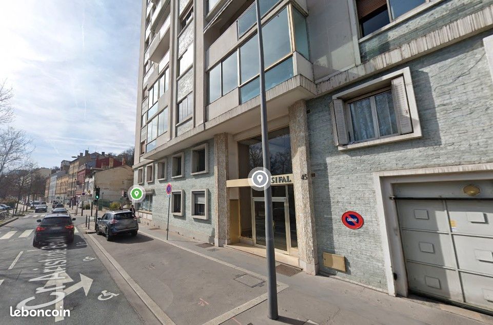 Parking/box CALUIRE ET CUIRE · à Caluire-Et-Cuire · 134 €