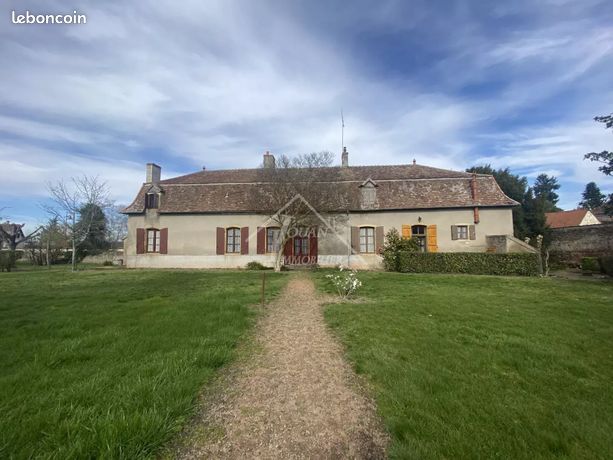 Propriété 8 pièces 233 m²