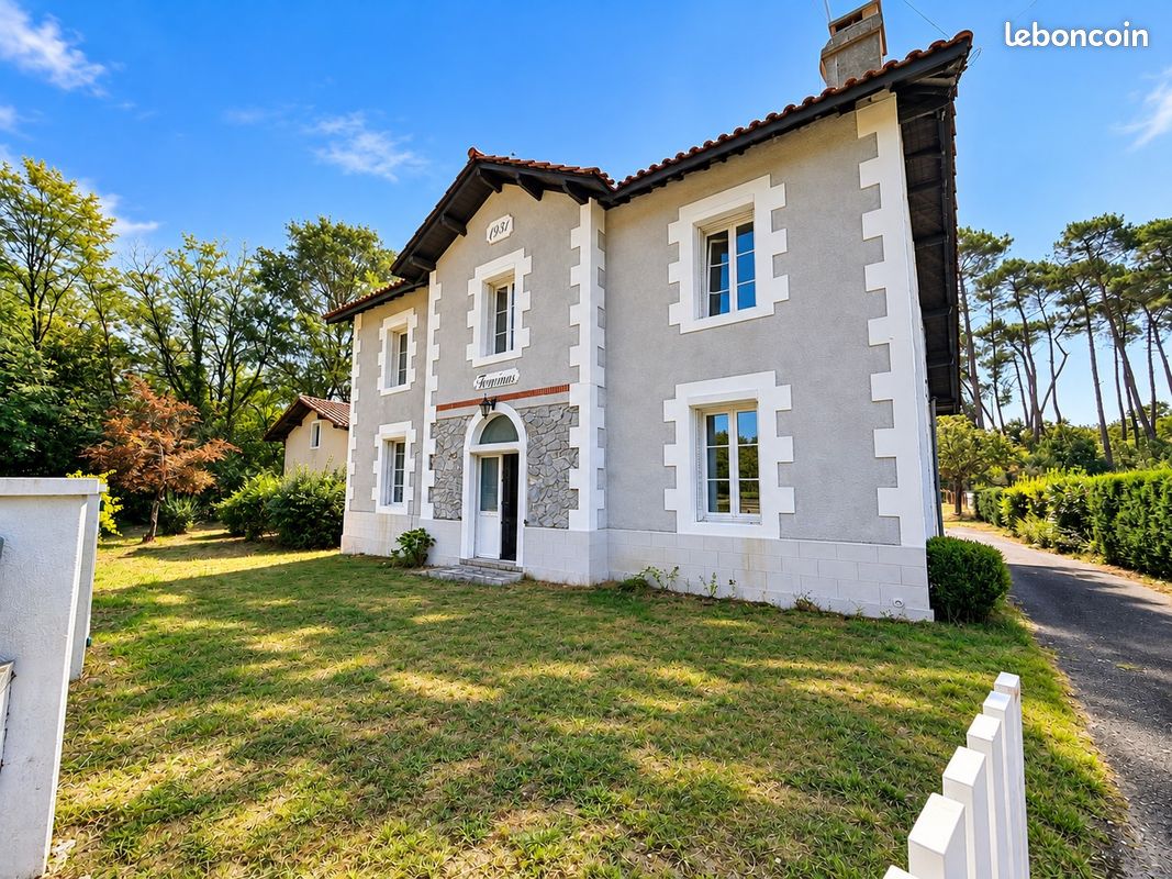 Maison 7 pièces 181 m² · à Vert · 181 m² · 169 000 €