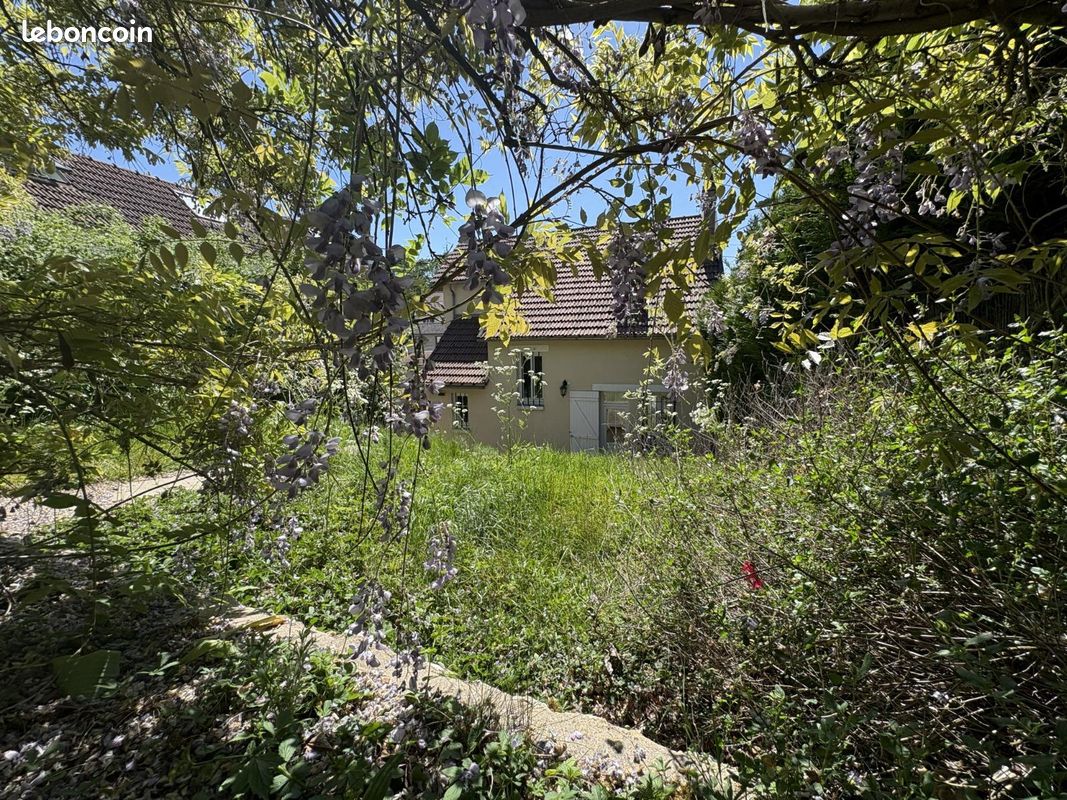 Maison 5 pièces 90 m² · à Chartres · 90 m² · 229 900 €