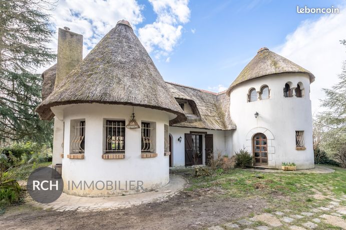 Maison 7 pièces 231 m²