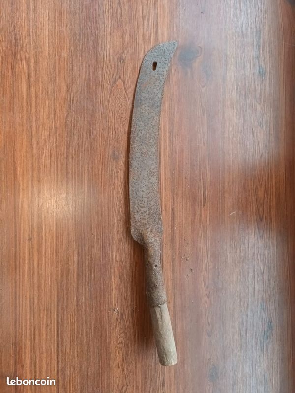 Faucille a main (image 1)