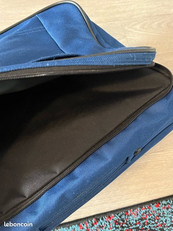 đđ€ Petit sac de Voyage format week-end ou Cabine DELSEY (image 5)