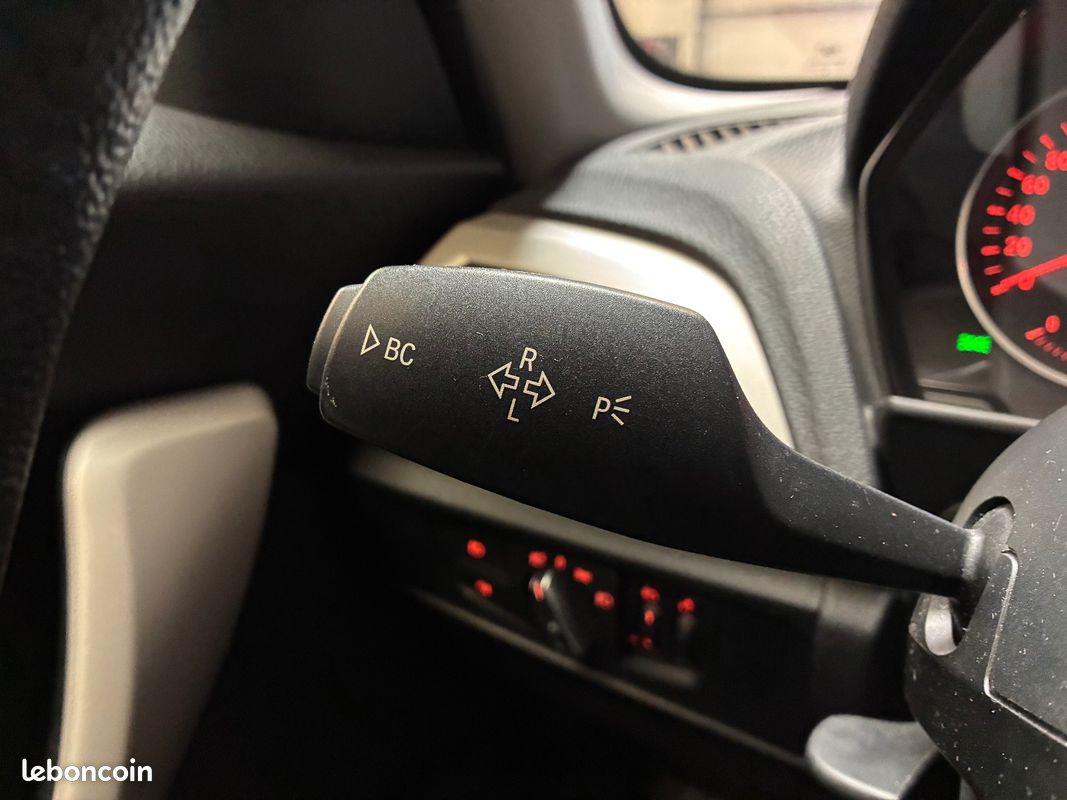 BMW SERIE 1 F20 114d 95 ch 109g Lounge / SUIVI COMPLET BMW (image 23)
