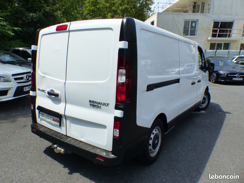 Renault TRAFIC III FG L2H1 1200 1.6 DCI 95CH CONFORT EURO6 (image 2)
