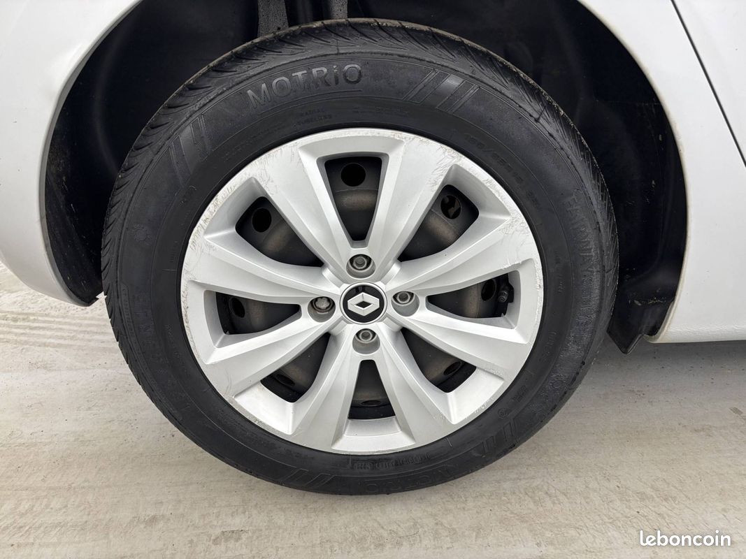 RENAULT Clio SCe 65 Authentic (image 22)