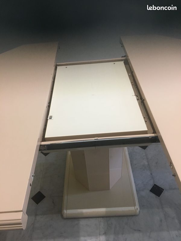 Table de salle à manger octogonale en vraie lacké (image 7)