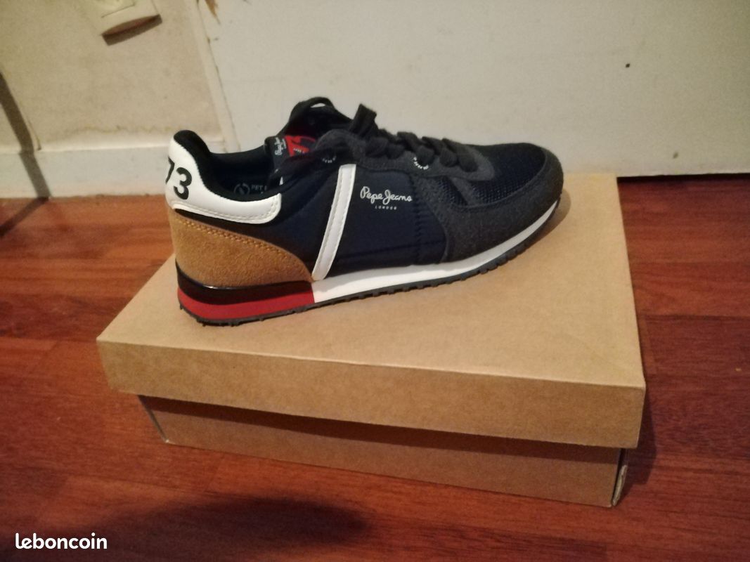 Chaussures Pepe jeans t.36 (image 2)
