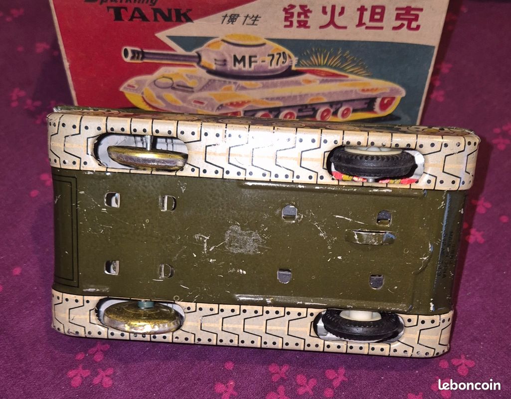 Jouet Ancien En Tôle. Char Mecanique Ms 882. Made In China. Vers 1960