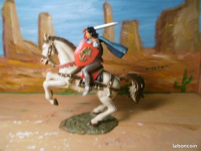 Figurine Starlux Moyen Âge - Chevalier Avec Lance (ref 6110) - Restaurée