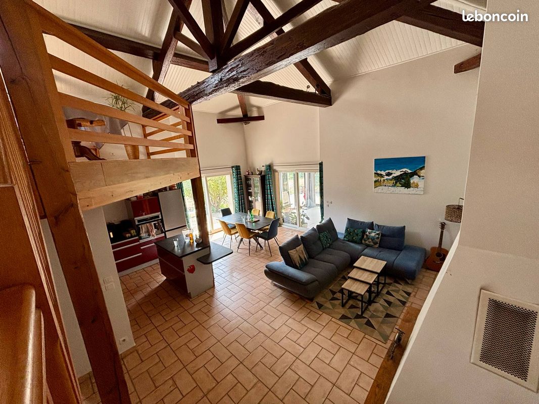 Maison 6 pièces 186 m² · à Vonnas · 186 m² · 540 000 €