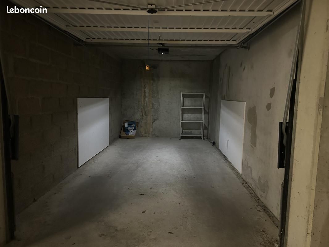 Garage Vannes · 110 €/mois