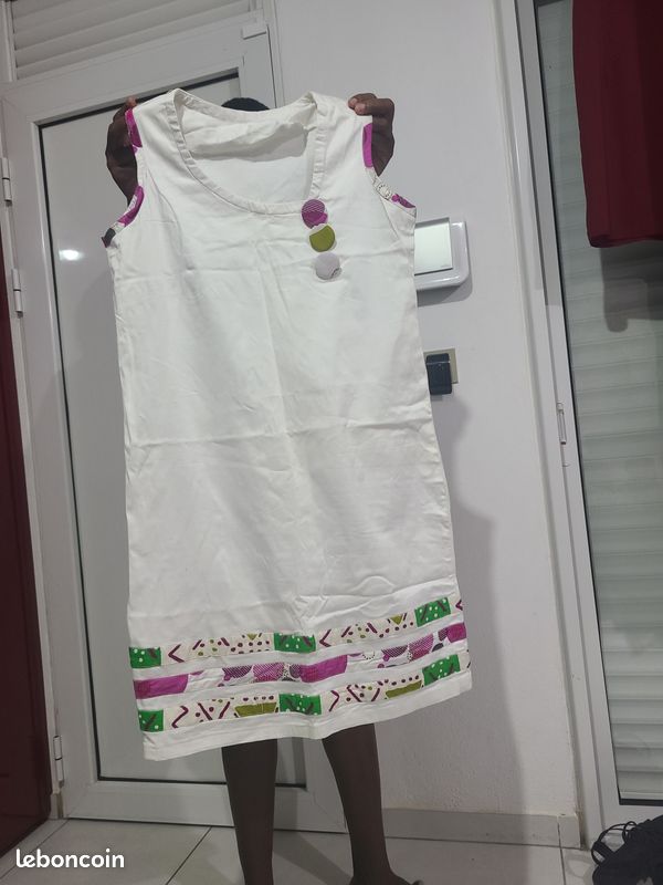 Robe (image 2)