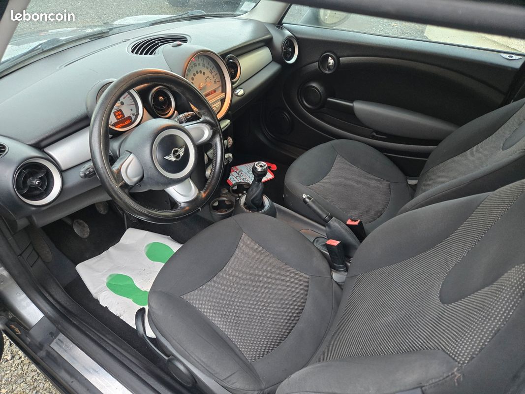 Mini mini ii (r56) one 1.6d 16v 90cv bv6 220 000kms a-m 2010 / 3999 (image 3)