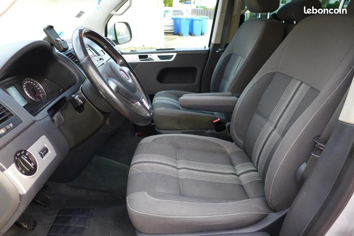 Volkswagen T5 Multivan 2.0 BiTDI Match | 179 ch BVM 7 places Table Chauffage stationnaire Sièges ... (image 12)
