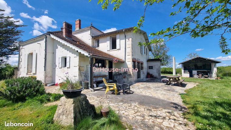 Maison 8 pièces 203 m²