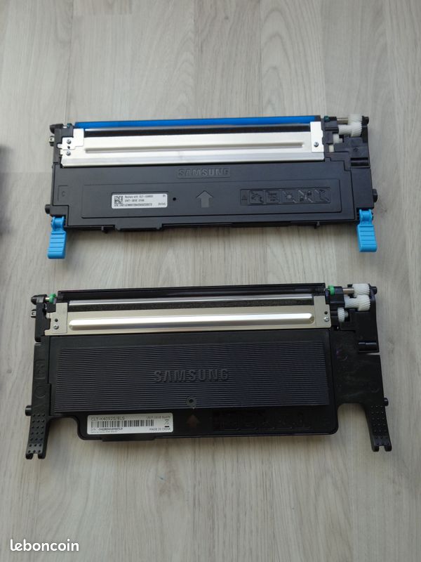 Lot 4 toners originaux Samsung réf 4092 (image 2)