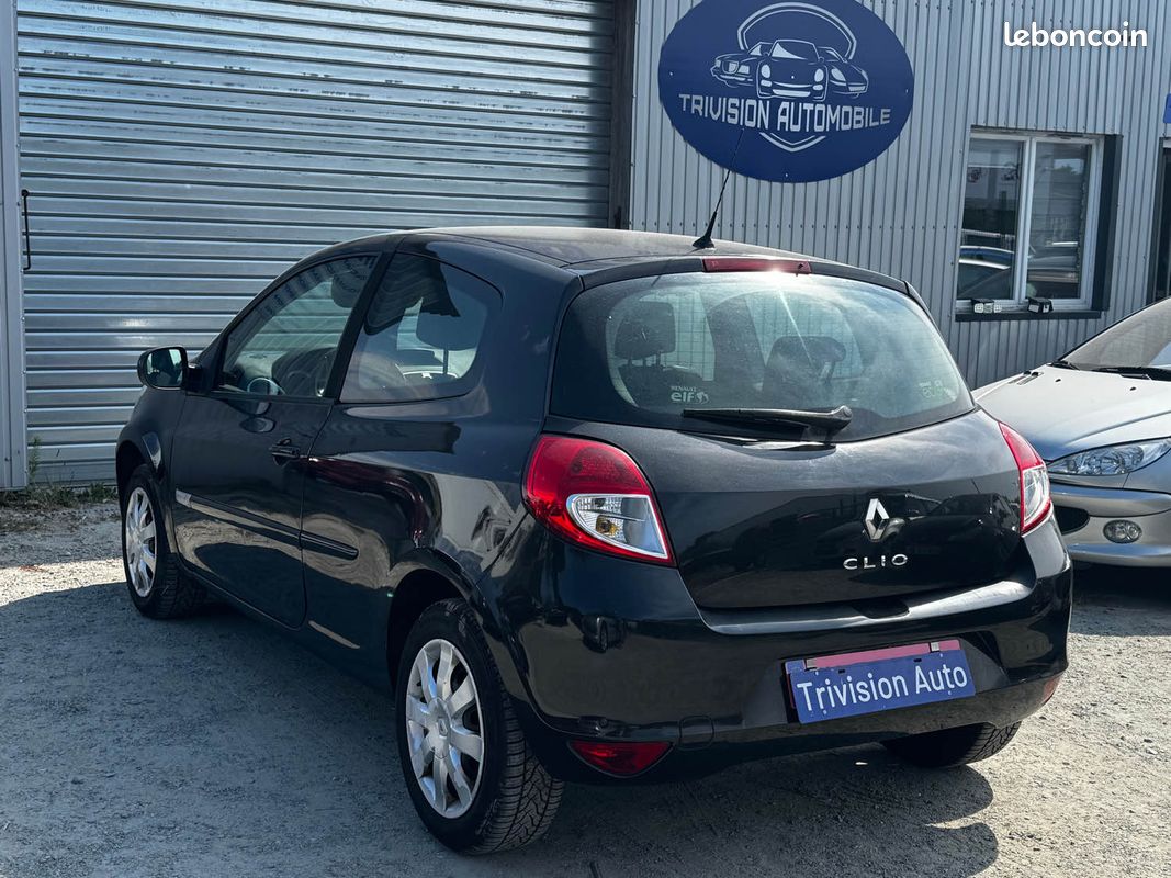 Renault clio 1.2 dynamique 2011 (image 14)