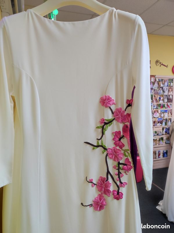 Robe de mariée en crepe avec dentelle, style boheme, NEUVE avec manches longues, taille 36 (image 6)