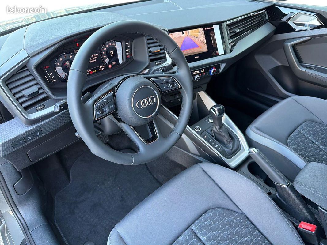 AUDI A1 Sportback 30 TFSI 116 ch S tronic 7 Design (image 15)