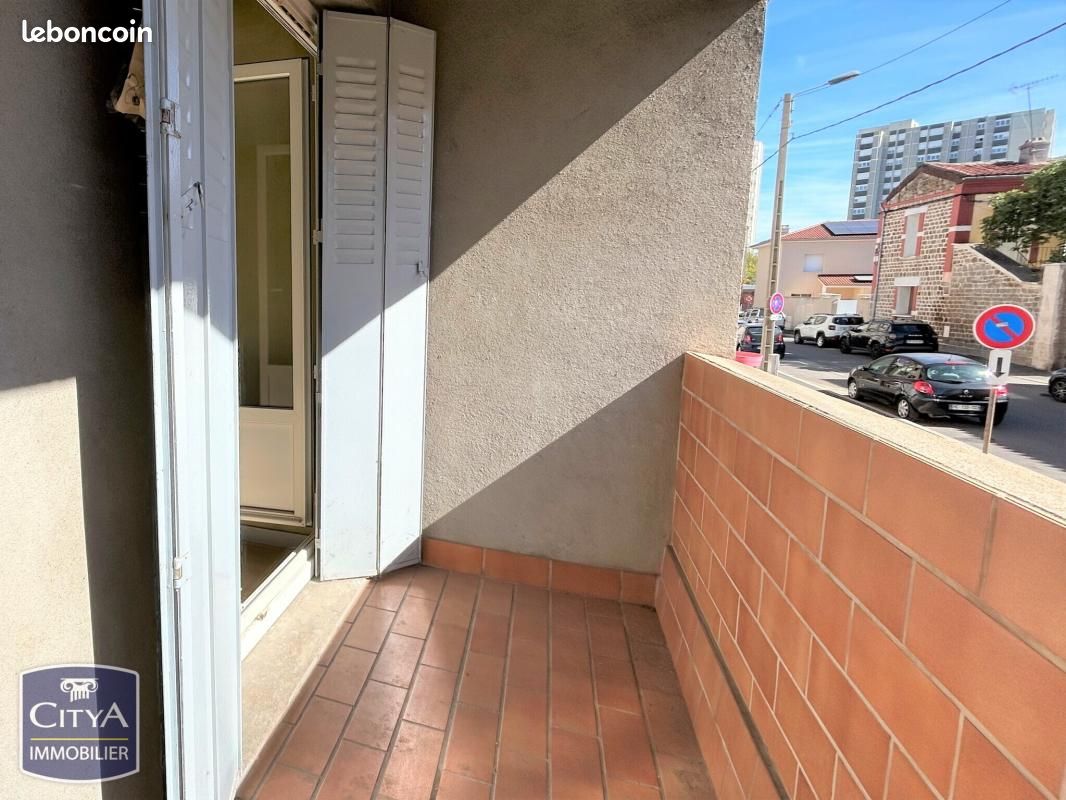 Appartement 3 pièces 64 m² · à Saint-Étienne · 64 m² · 59 000 €