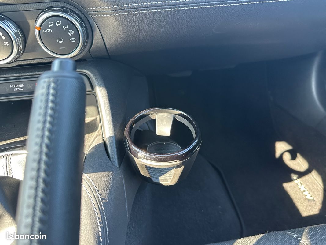 MAZDA MX-5 RF 2.0L SKYACTIV-G 184 ch Exclusive-Line (image 29)