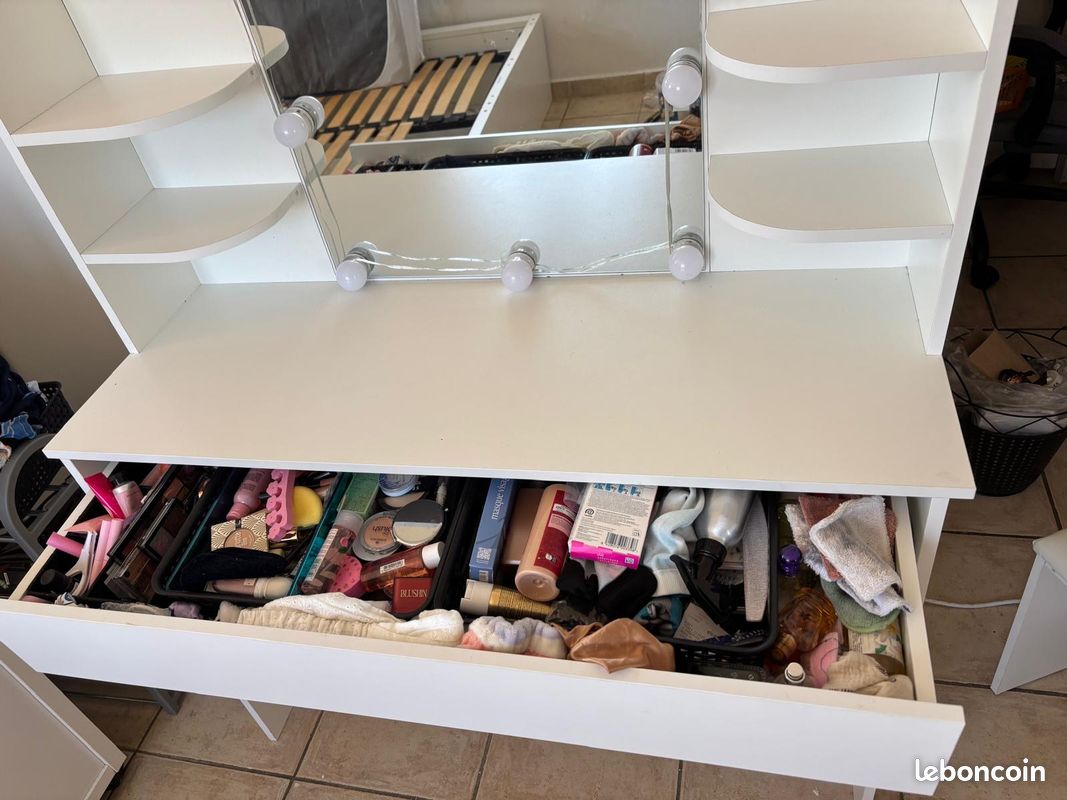 Coiffeuse avec miroir (image 4)