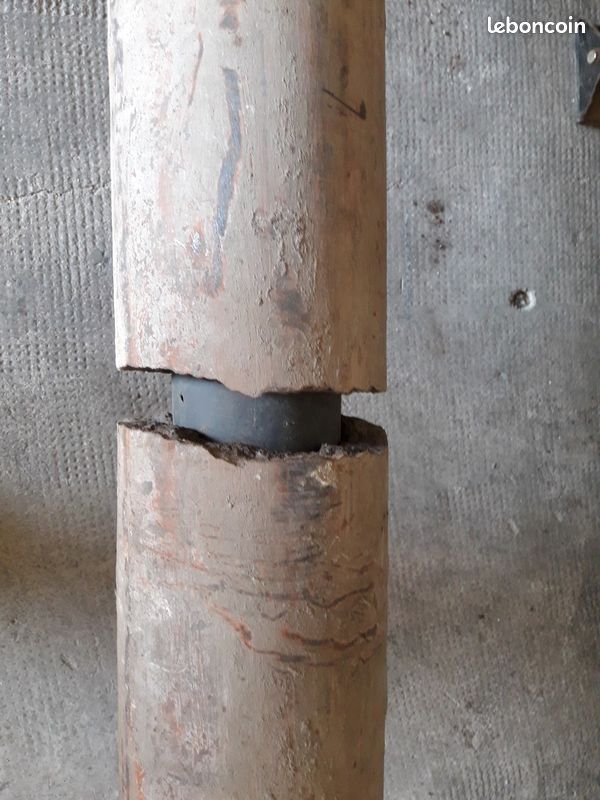 Poteau d'usine en fonte (image 4)